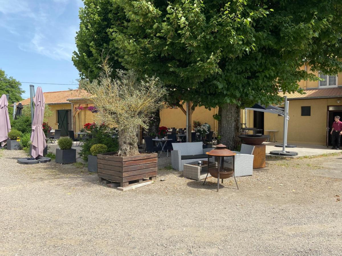 Logis L'Auberge Du Gros Silly-sur-Nied Zewnętrze zdjęcie
