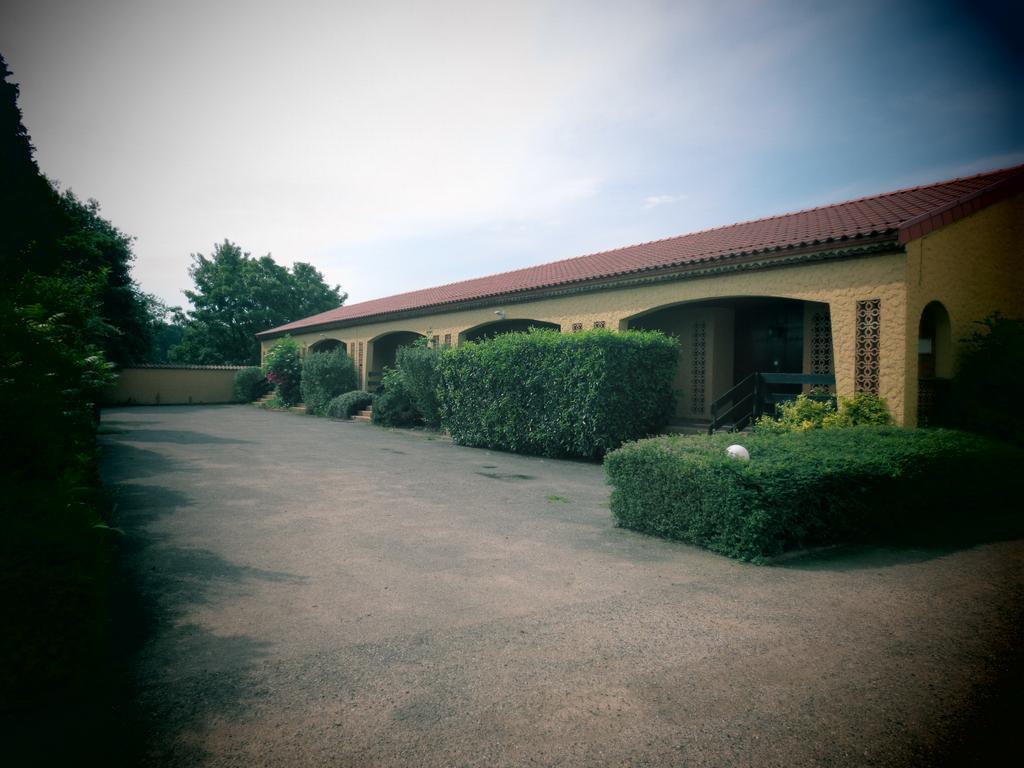 Logis L'Auberge Du Gros Silly-sur-Nied Zewnętrze zdjęcie