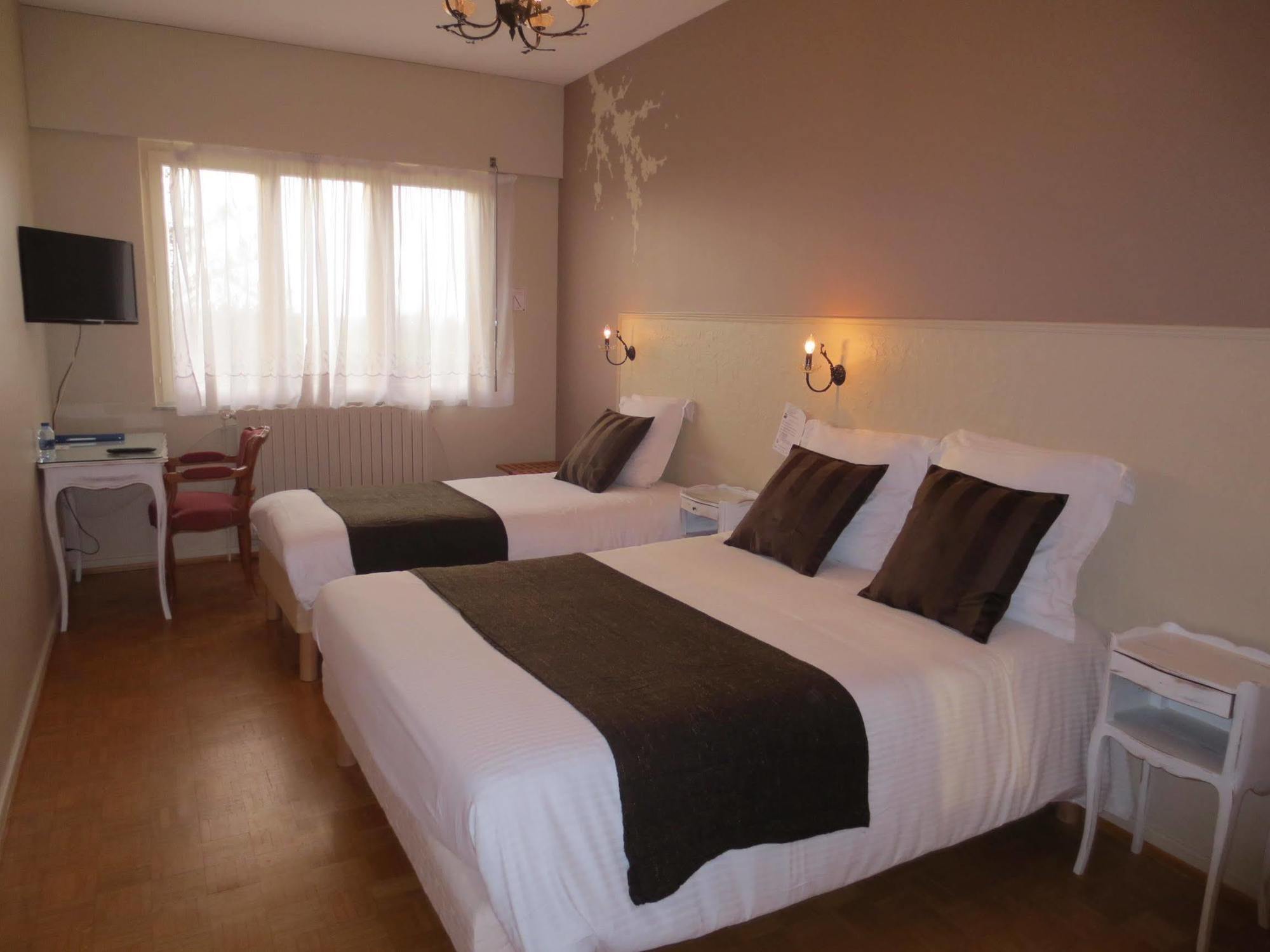 Logis L'Auberge Du Gros Silly-sur-Nied Zewnętrze zdjęcie